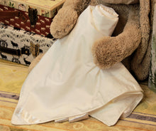 Load image into Gallery viewer, Holiday Gift | Toddler&#39;s Mulberry Silk Duvet
