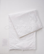 Load image into Gallery viewer, TODDLER&#39;S Premium Mulberry Silk Duvet | ALL SEASONS Collection
