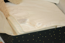Load image into Gallery viewer, KID&#39;S Premium Mulberry Silk Duvet | ALL SEASONS Collection
