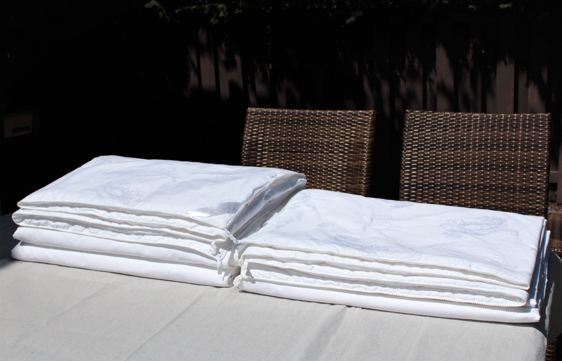 ALANUNU premium mulberry silk duvet summer collection lightweight breathable view 2