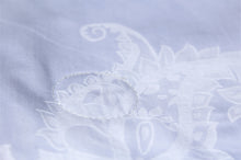 Load image into Gallery viewer, KID&#39;S Premium Mulberry Silk Duvet | ALL SEASONS Collection
